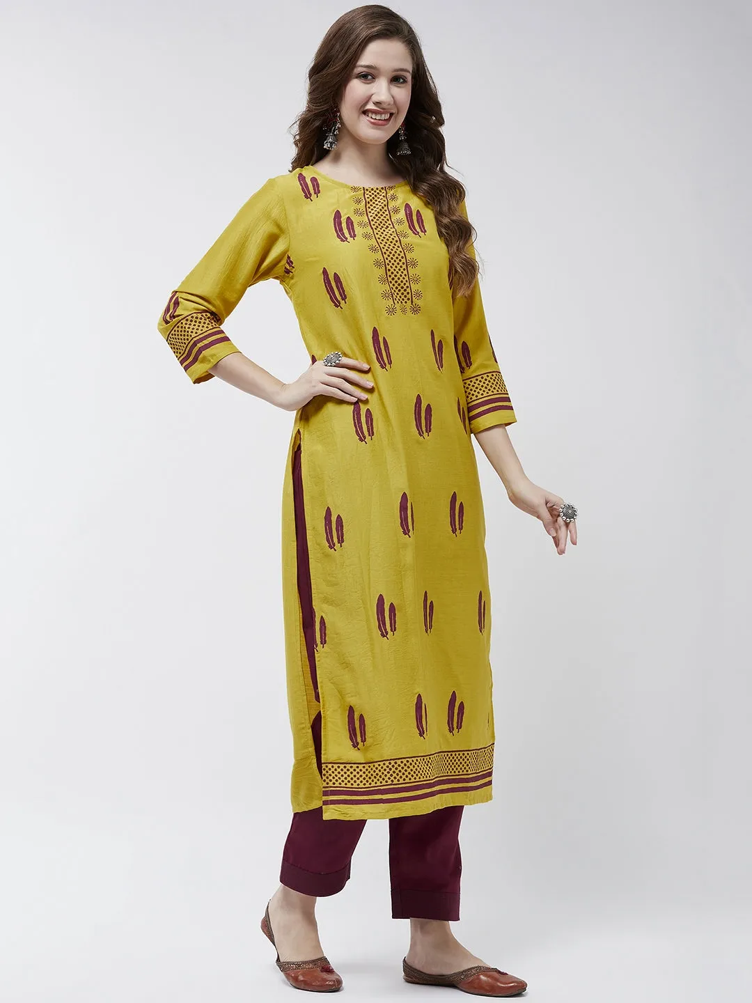 Allover Banana Leaf Printed Kurta With Contrast Pant Set