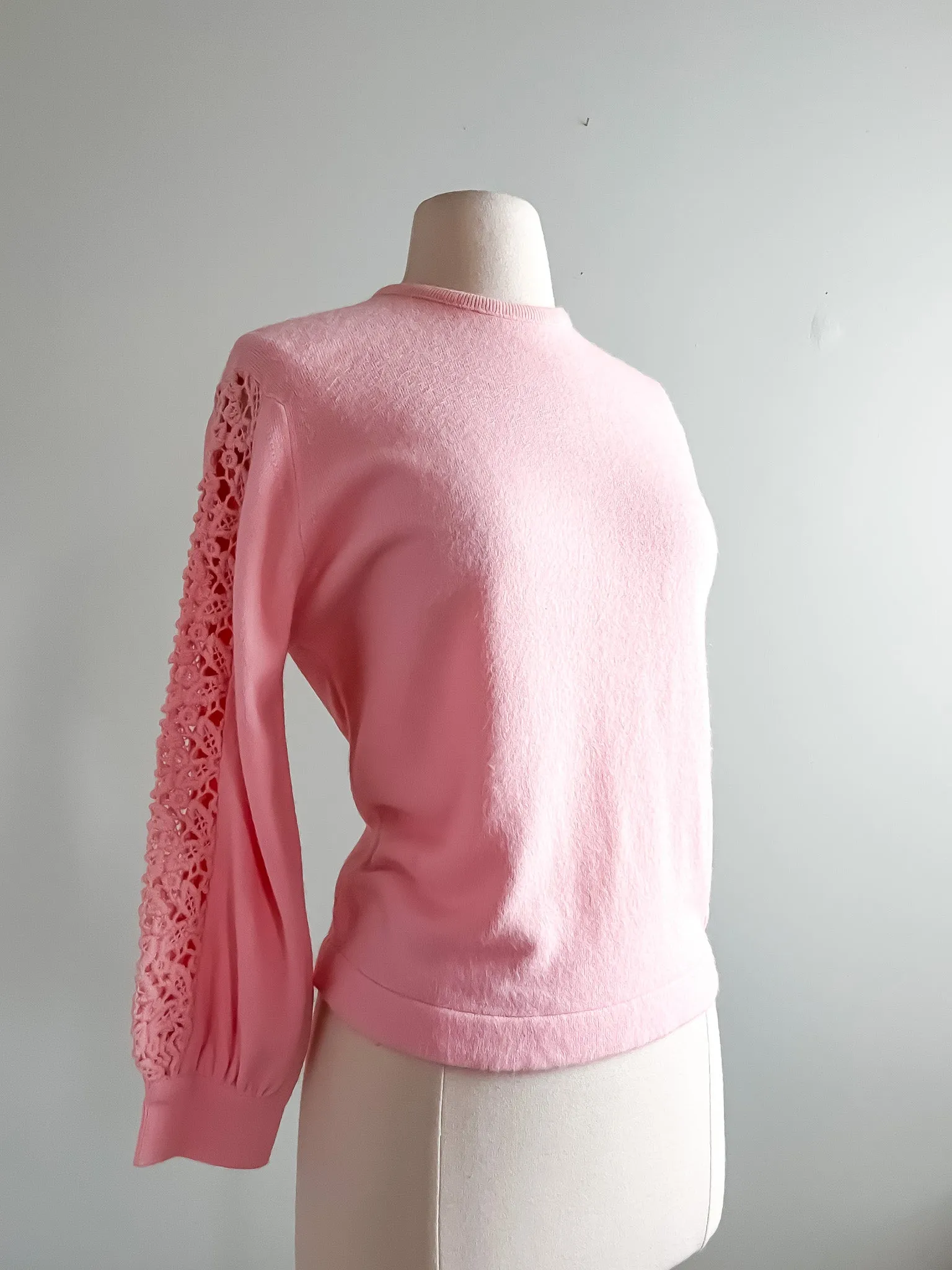 Baby Pink 1960's Full Fashioned Sweater / Medium