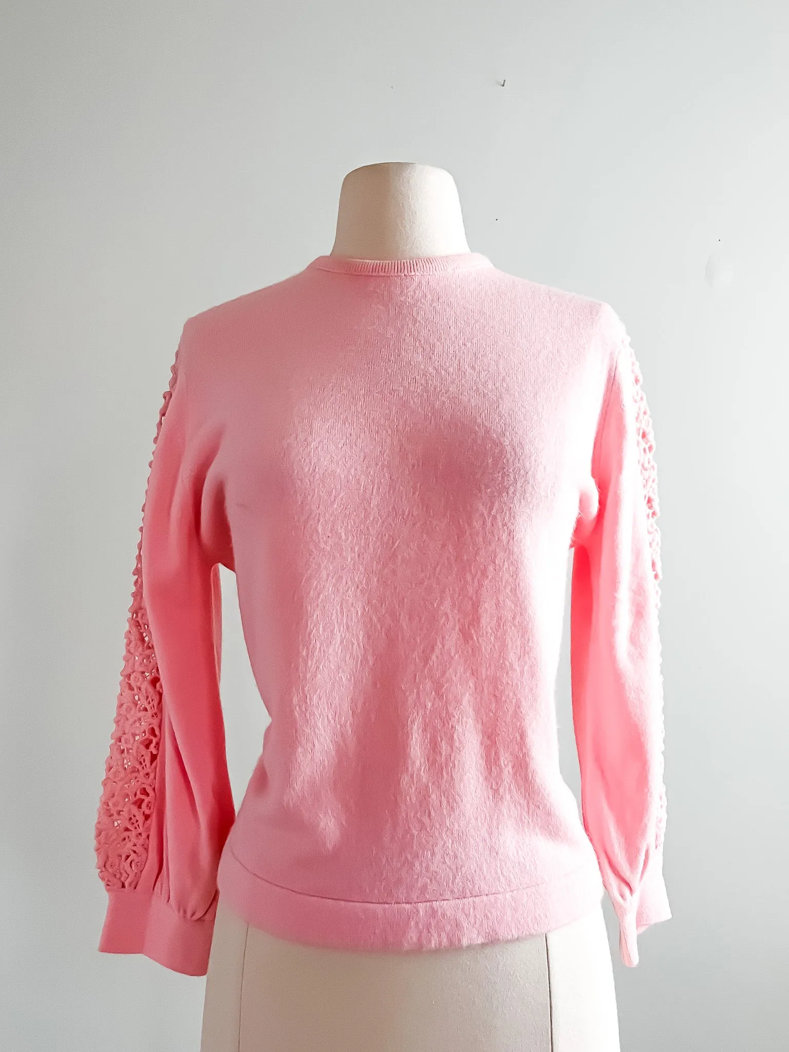 Baby Pink 1960's Full Fashioned Sweater / Medium