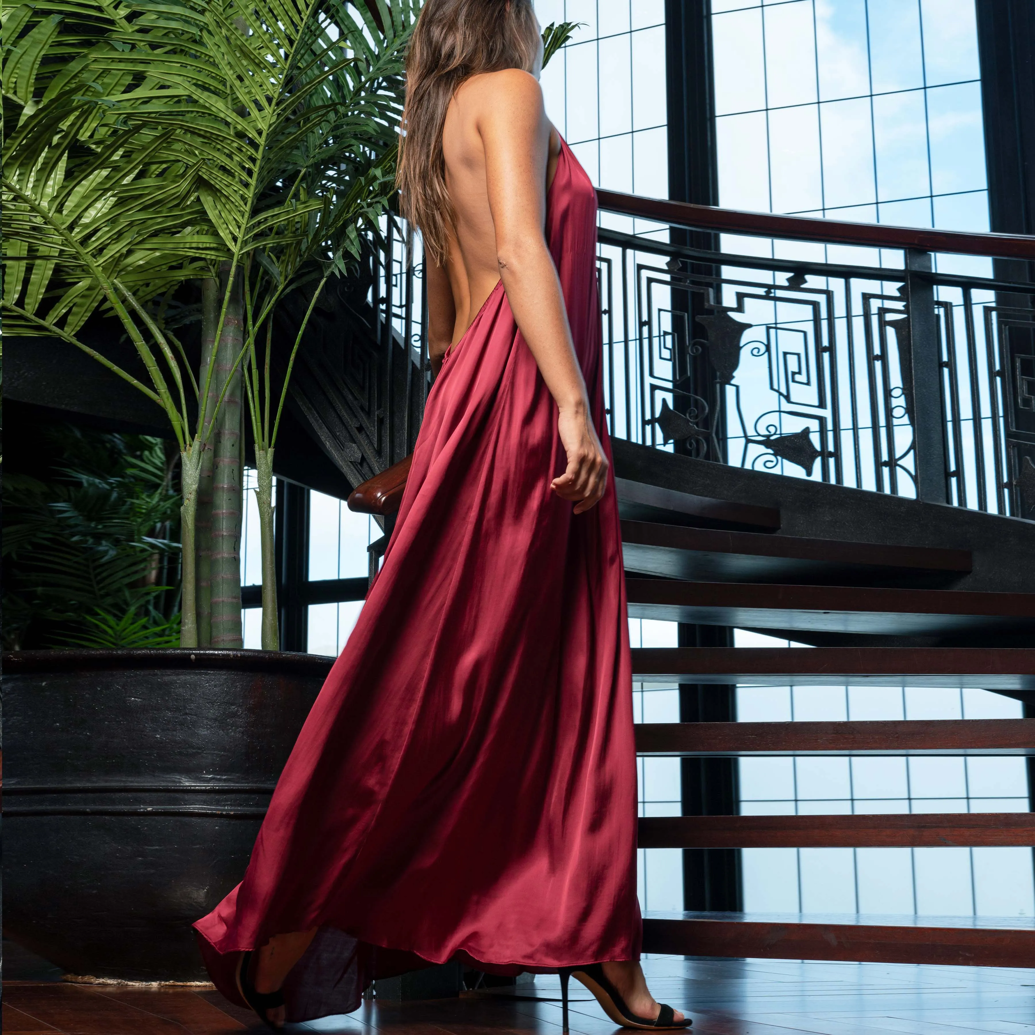 BACKLESS V LONG HALTER DRESS - Viscose Satin | Burgundy