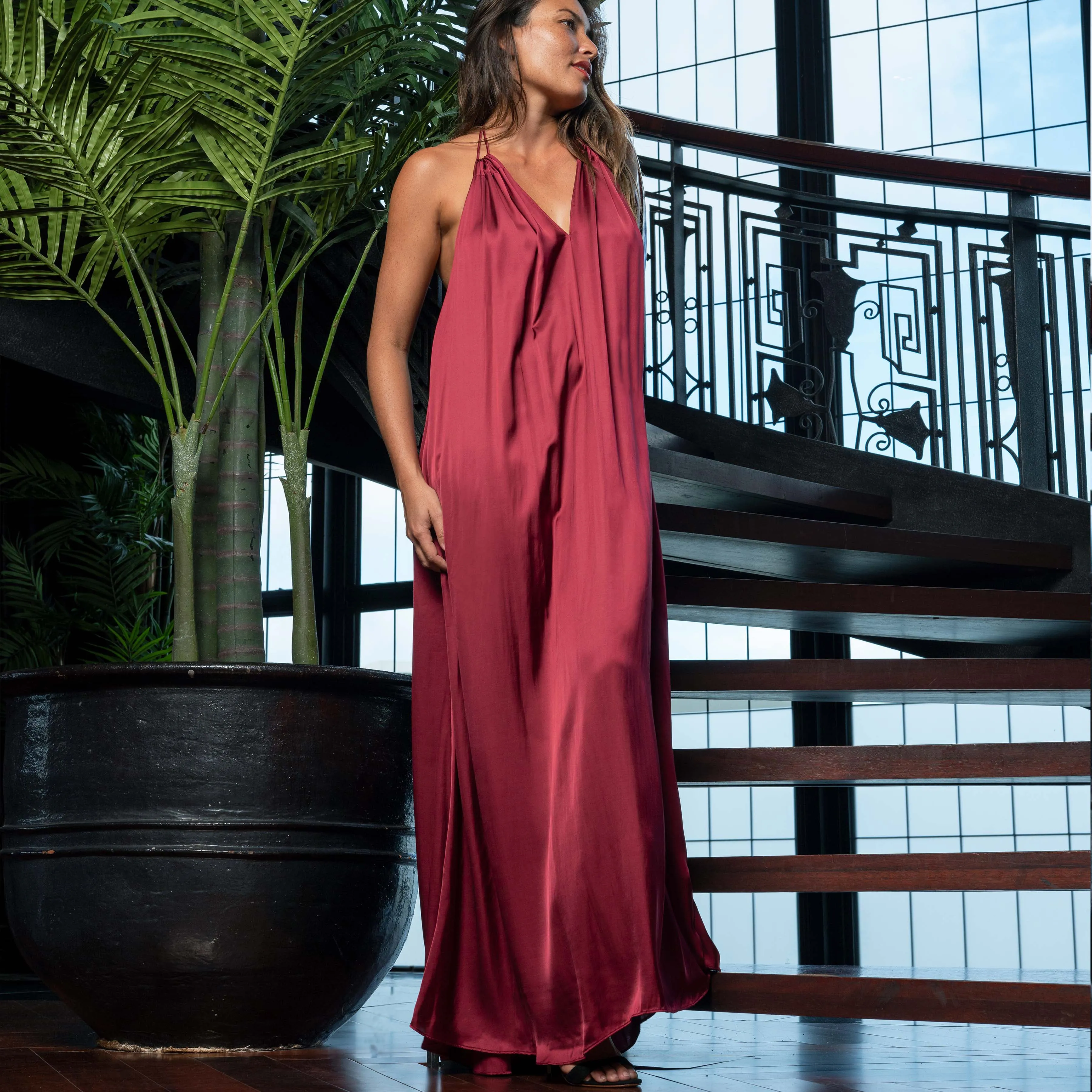 BACKLESS V LONG HALTER DRESS - Viscose Satin | Burgundy