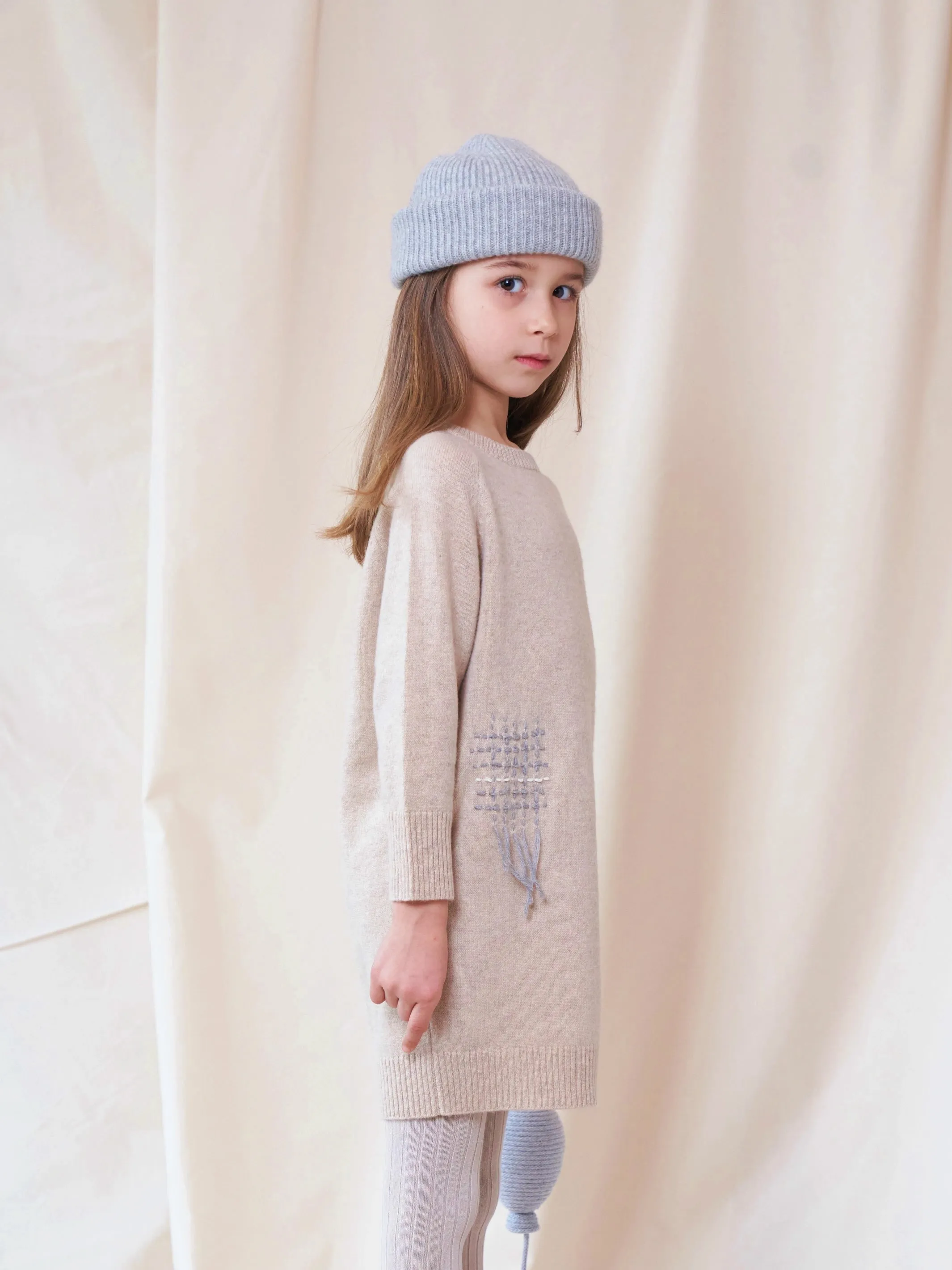 SWEATER DRESS EMBROIDERED BEIGE