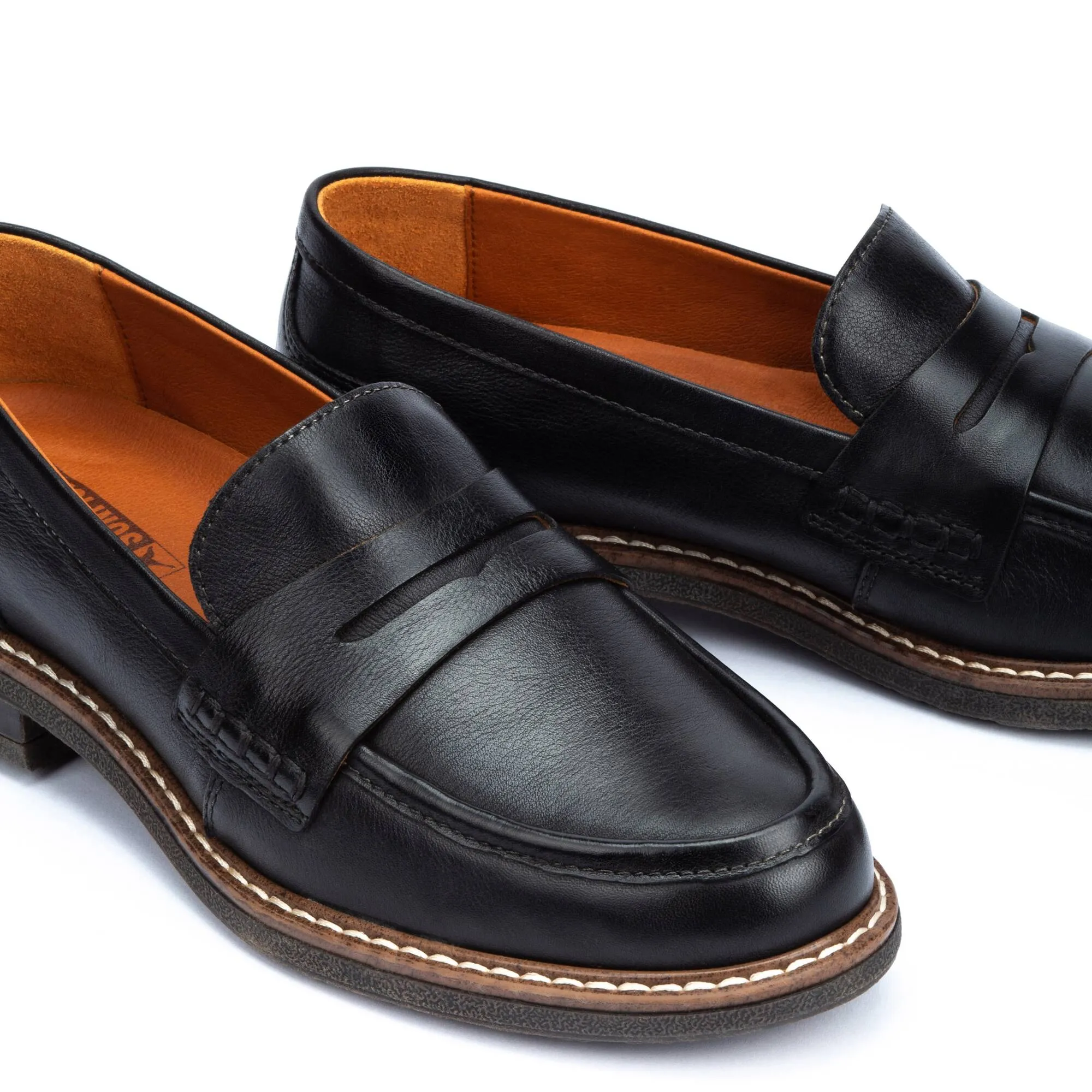 Women's Pikolinos Aldaya Loafers Color: Black