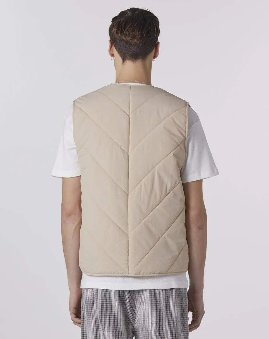 YALLA LIGHTWEIGHT QUILTED MEN'S GILET | SANDALWOOD